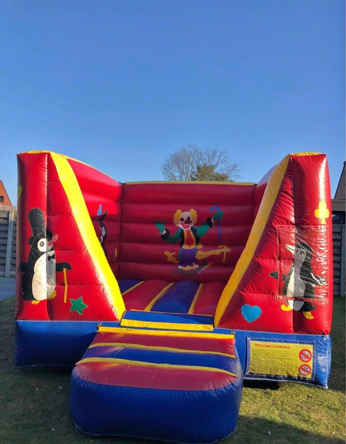 Mini circus